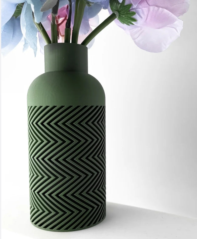 Vase „Sember“ – Geometrie trifft Eleganz