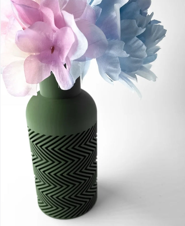 Vase „Sember“ – Geometrie trifft Eleganz