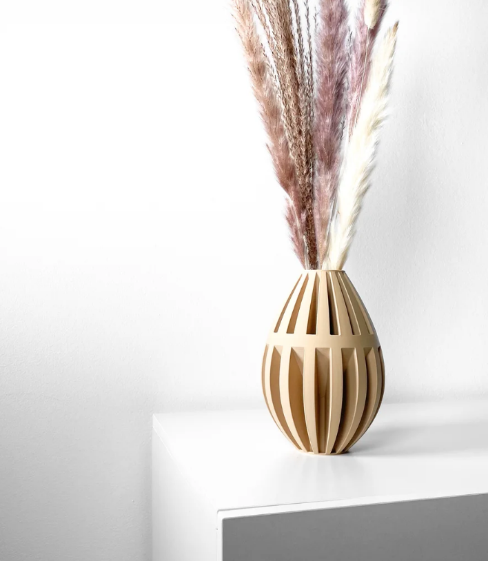 Vase „Dansi“ – Leichtigkeit in moderner Form