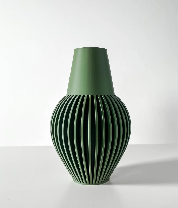 Vase „Donos“ – Harmonische Linien. Skulpturale Präsenz.