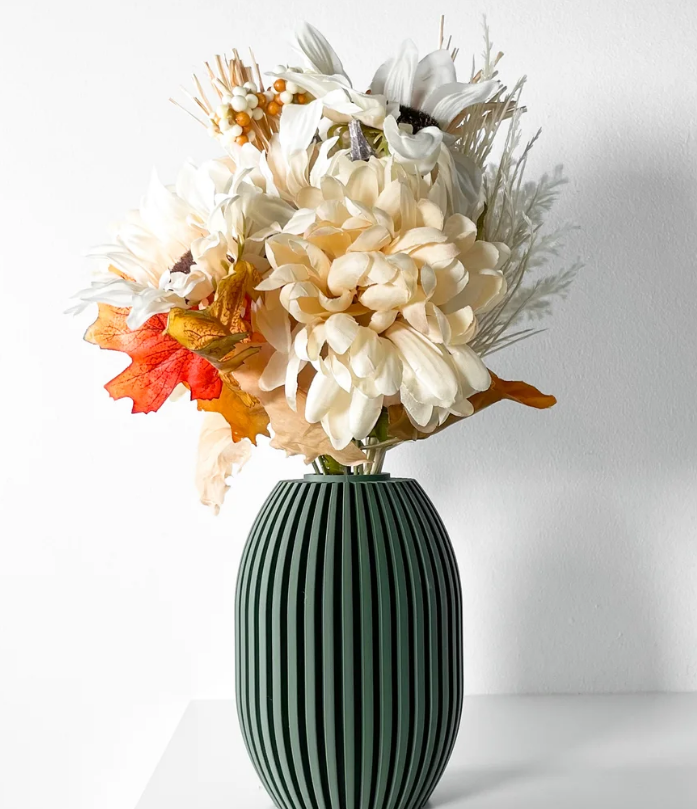 Vase „Eclano“ – Puristische Form, harmonische Struktur
