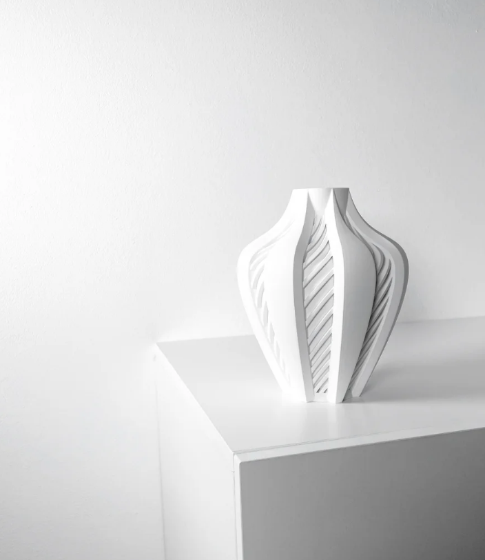 Vase „Elvox“ – Bewegung in Form gegossen
