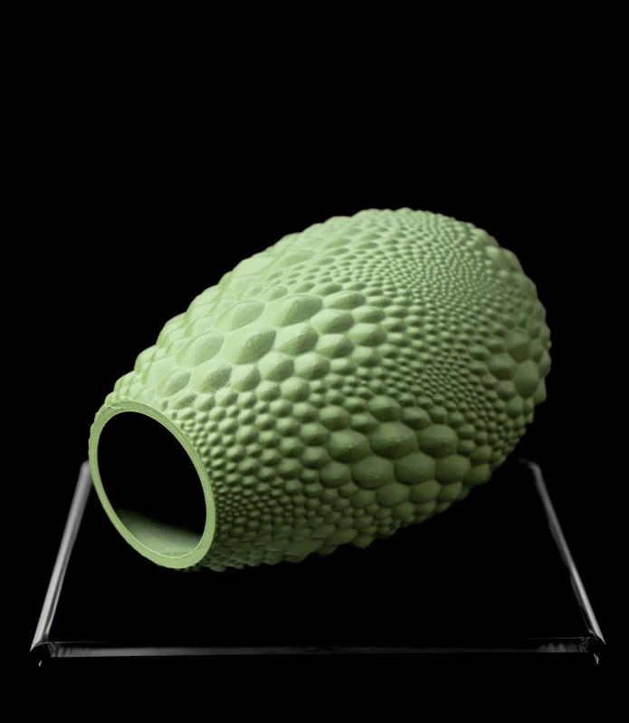 Vase „Gato Flower Vase" – Natürliche Dynamik