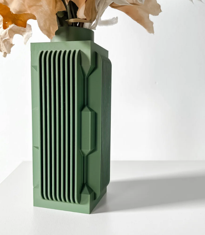 Vase „Guso“ – Architektur in ihrer dekorativsten Form