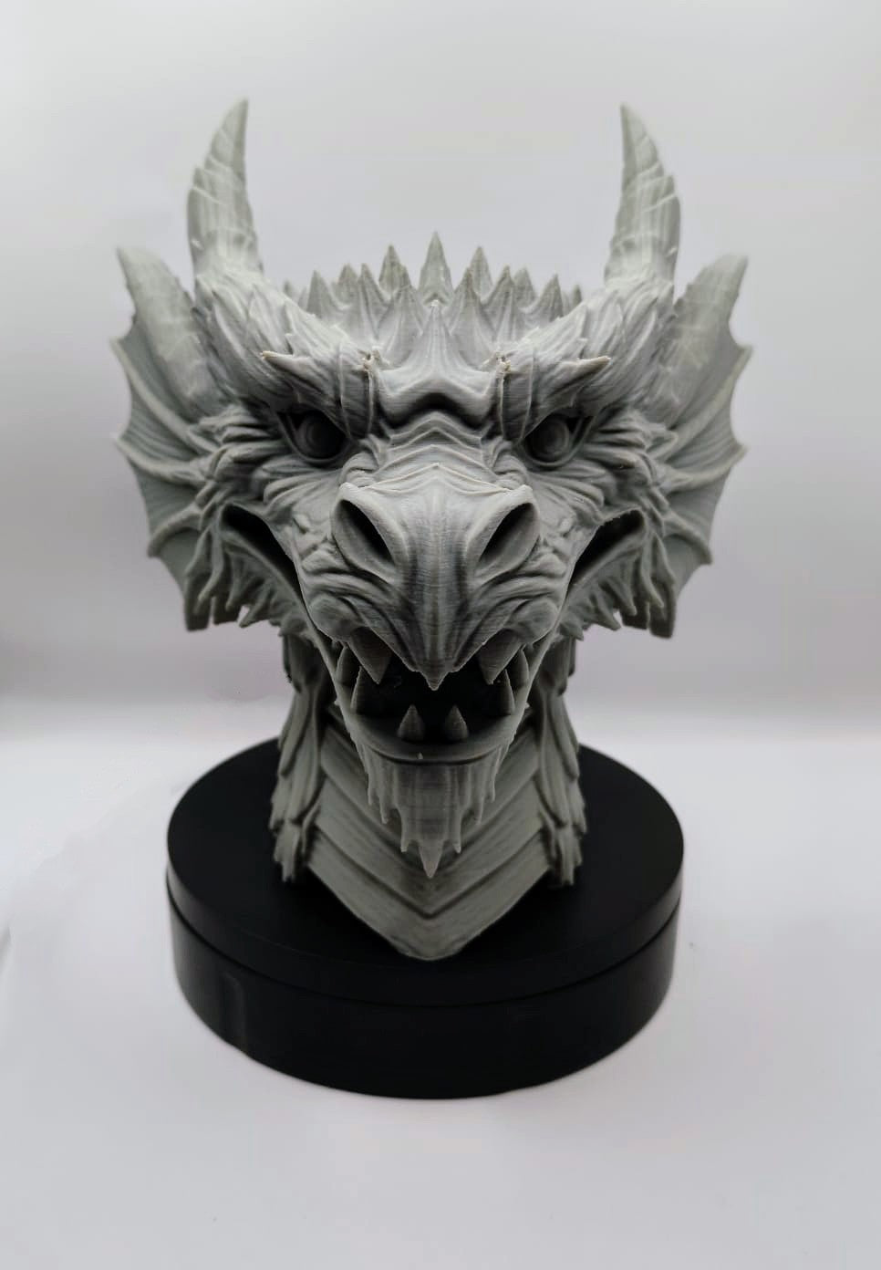 Drachen Pflanztopf – Mystik trifft modernes 3D-Design