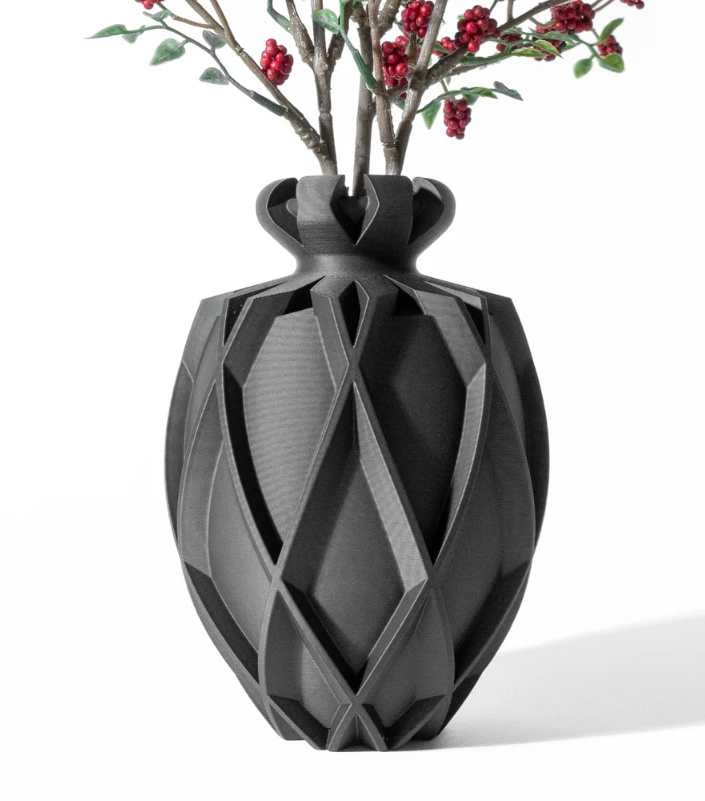 Vase „Jari-Vase“ – Moderne Opulenz in geometrischer Perfektion