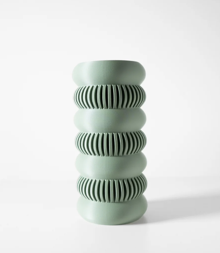 Vase „Jino-Vase“ – Rhythmus in Design gegossen