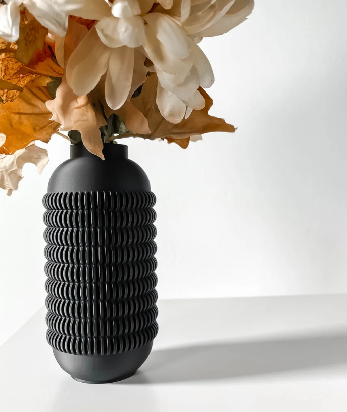 Vase „Juny“ – Taktile Struktur, modernes Volumen