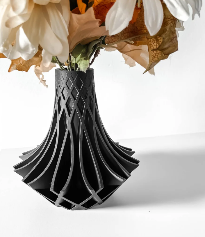 Vase „Kiva“ – Skulpturale Eleganz mit futurativer Note