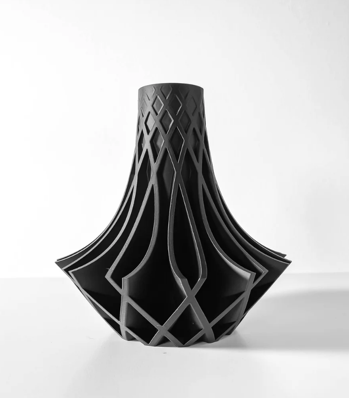Vase „Kiva“ – Skulpturale Eleganz mit futurativer Note