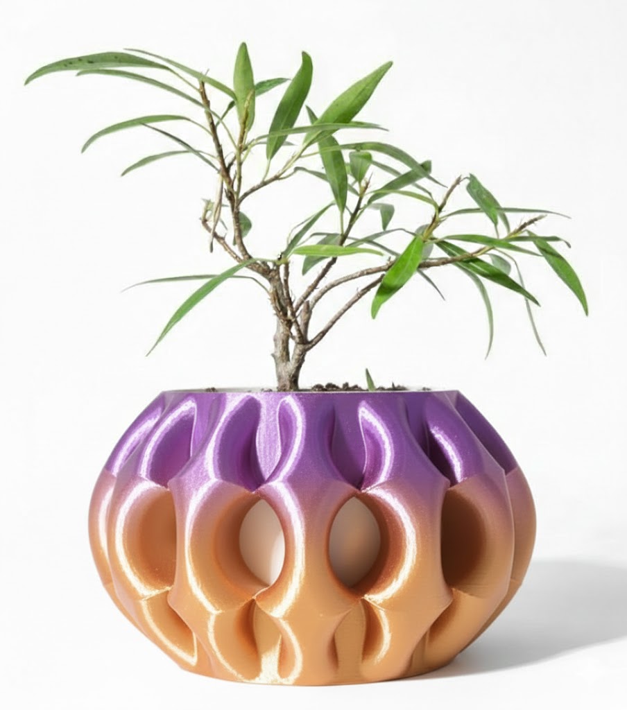 Der Xiomu – Skulpturaler 3D-Pflanztopf mit futuristischer Tiefenstruktur