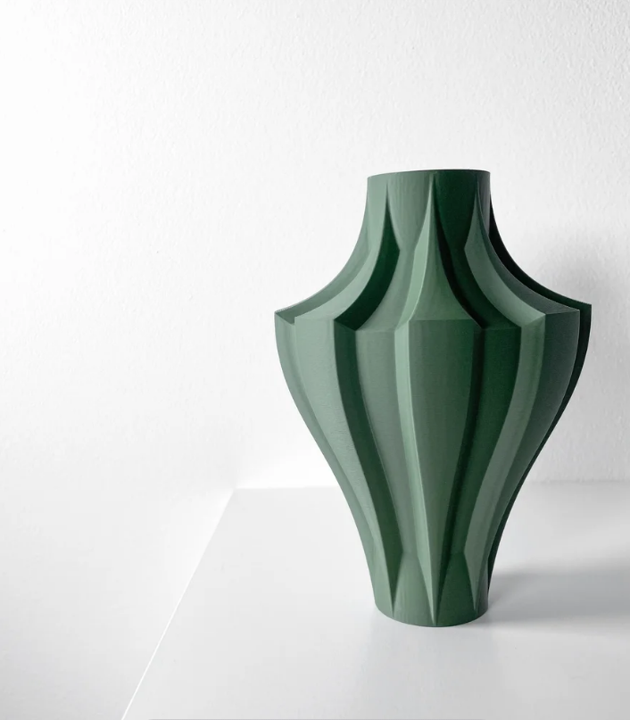 Vase „Novak“ – Klassik neu interpretiert