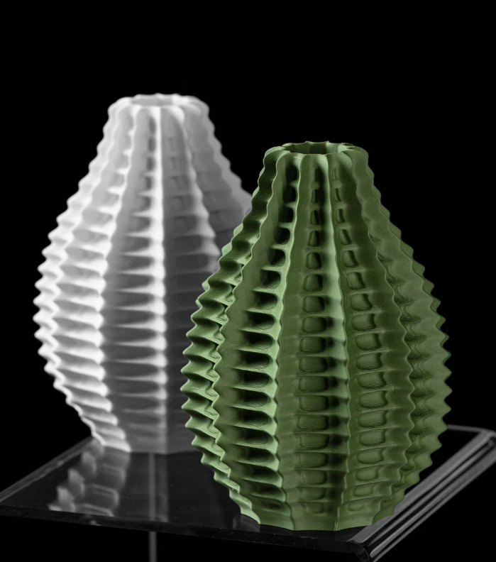 Vase "Ribbed Flower Vase" – Geometrische Klarheit mit Charakter