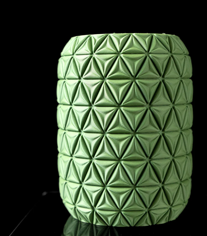 Vase „Trivo Flower Vase“ – Geometrische Eleganz für Ihr Zuhause