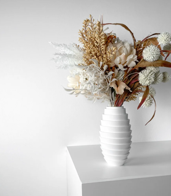 Vase „Ulyx“ – Minimalismus mit rhythmischer Eleganz