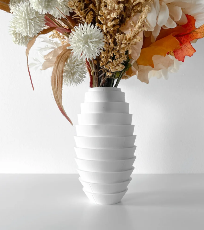 Vase „Ulyx“ – Minimalismus mit rhythmischer Eleganz