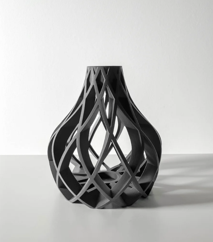 Vase „Vukan-Vase“ – Ausdruck von Leichtigkeit und Struktur