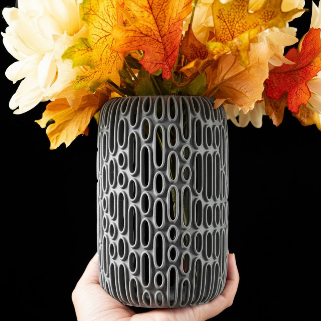 Vase „Breach Flower Vase“ – Design mit Durchblick