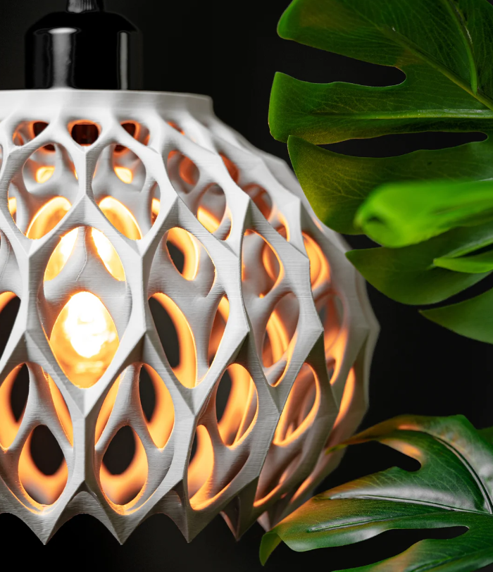 "Invader Pendant" – Lichtskulptur für moderne Räume