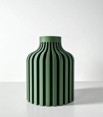 Vase „Alik“ – Klare Linien, sanfte Silhouette