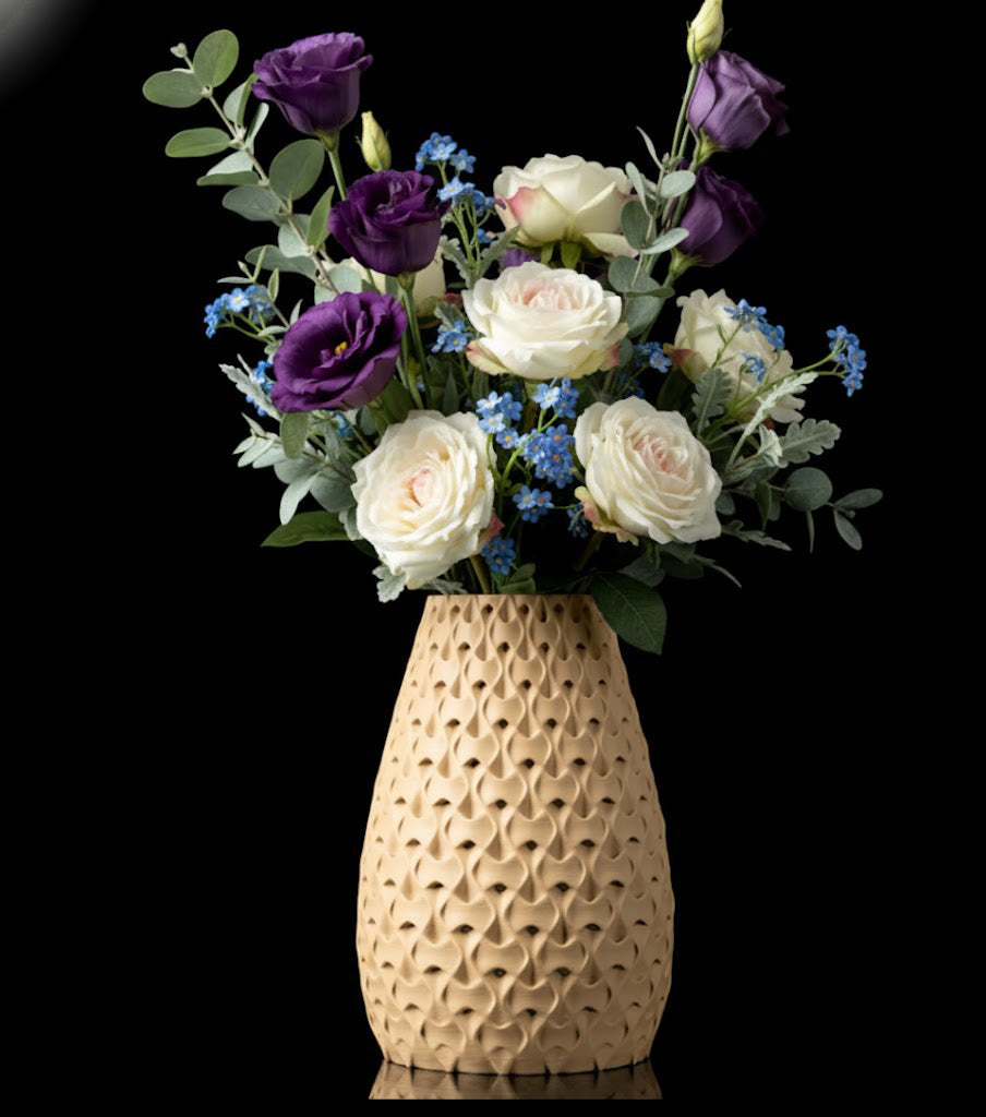 Vase "Inter Flower Vase" – Organische Eleganz