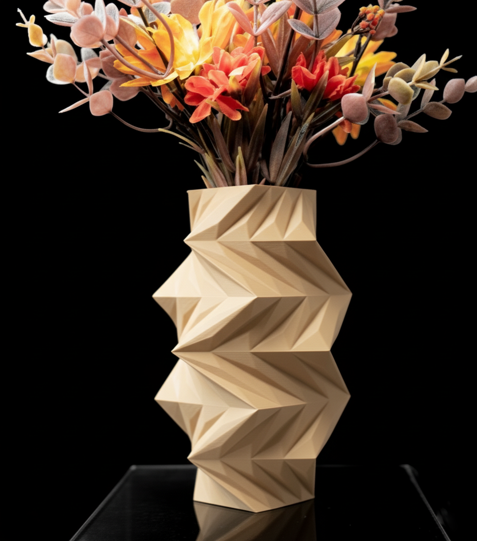 Vase „Twis Flower Vase" – Skulpturale Bewegung