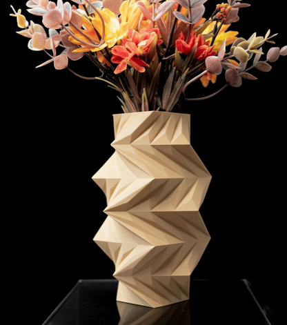 Vase „Twis Flower Vase" – Skulpturale Bewegung