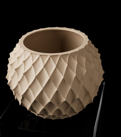 Diamond Planter Pot – Facettenreiches 3D-Design für moderne Pflanzeninszenierung