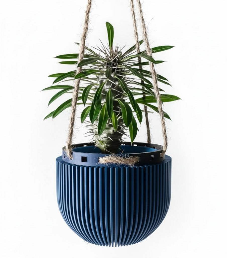 Der Jani – Skulpturaler 3D-Hängepflanztopf für schwebende Urban-Jungle-Looks