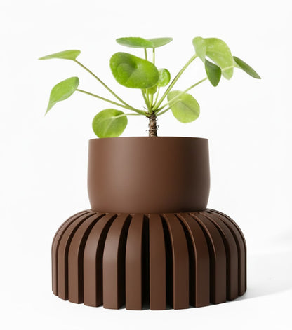 Der Karis – Skulpturaler 3D-Pflanztopf mit modernem Rippendesign