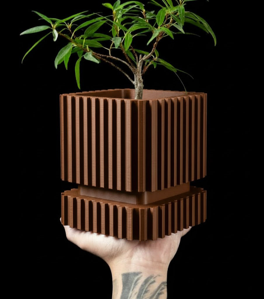 Gestreifter – Der kantige 3D-Pflanztopf mit Charakter
