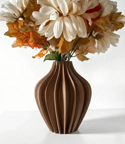 Vase „Darin-Vase“ – Eleganz in Bewegung