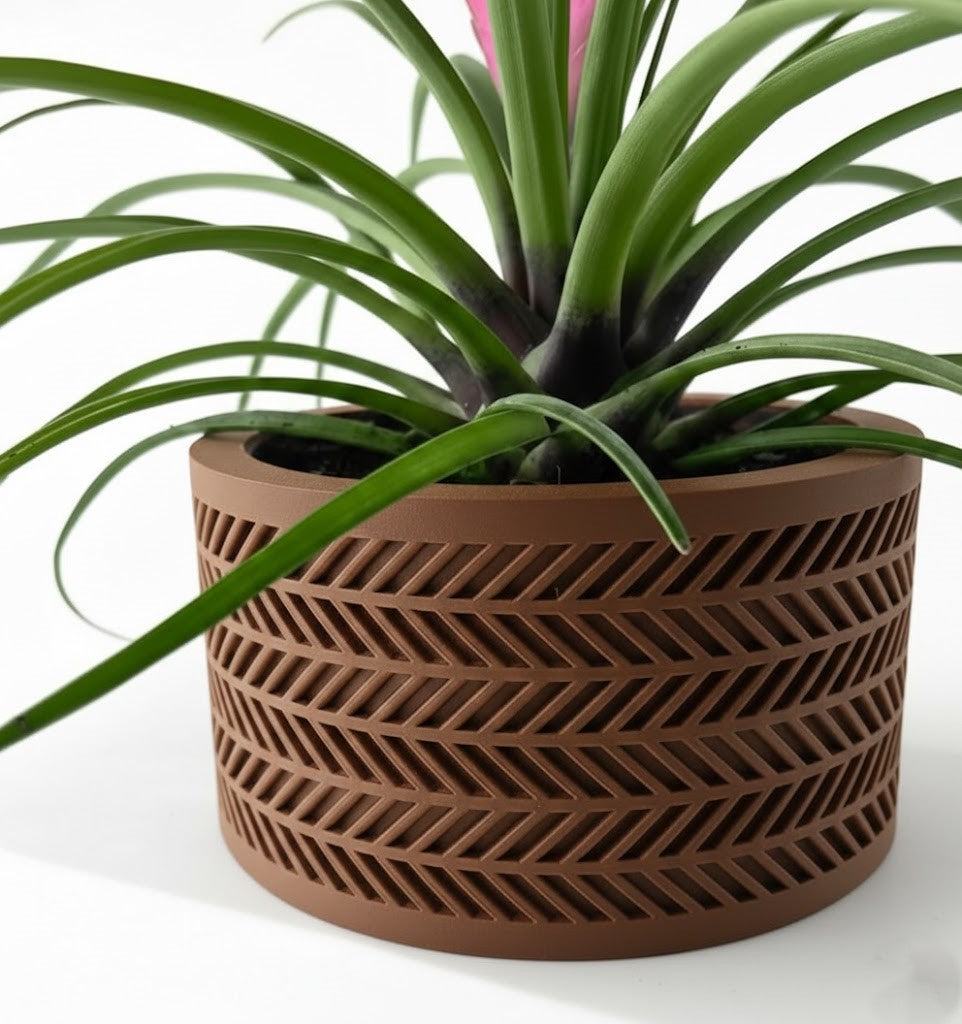 Quen Pflanztopf – Zeitloser 3D-Pflanztopf mit markanter Chevron-Struktur