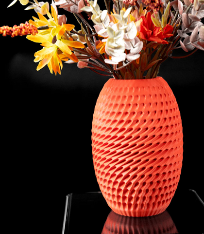 Vase „Burrow Flower Vase" – Dynamik in Struktur