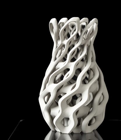 Vase „Chain Flower Vase“ – Modernes Design mit organischem Schwung