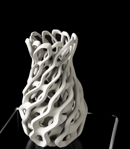 Vase „Chain Flower Vase“ – Modernes Design mit organischem Schwung