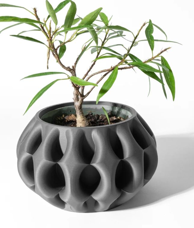 Der Xiomu – Skulpturaler 3D-Pflanztopf mit futuristischer Tiefenstruktur