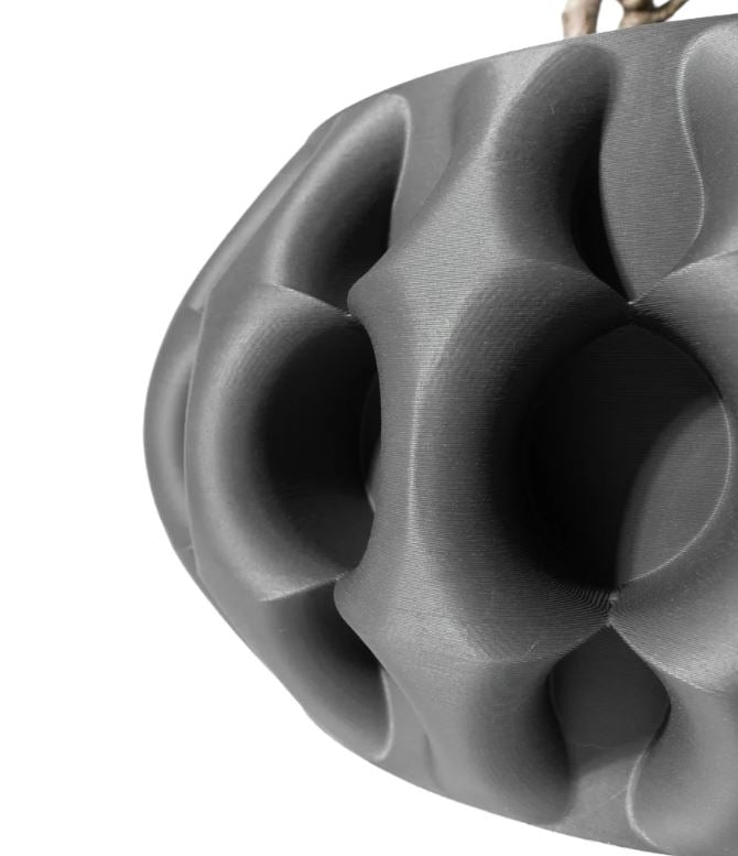 Der Xiomu – Skulpturaler 3D-Pflanztopf mit futuristischer Tiefenstruktur