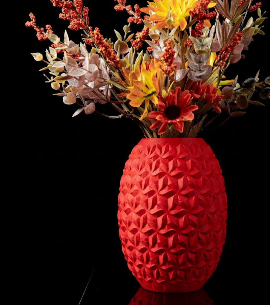 Vase „Distar Flower Vase" – Geometrische Harmonie