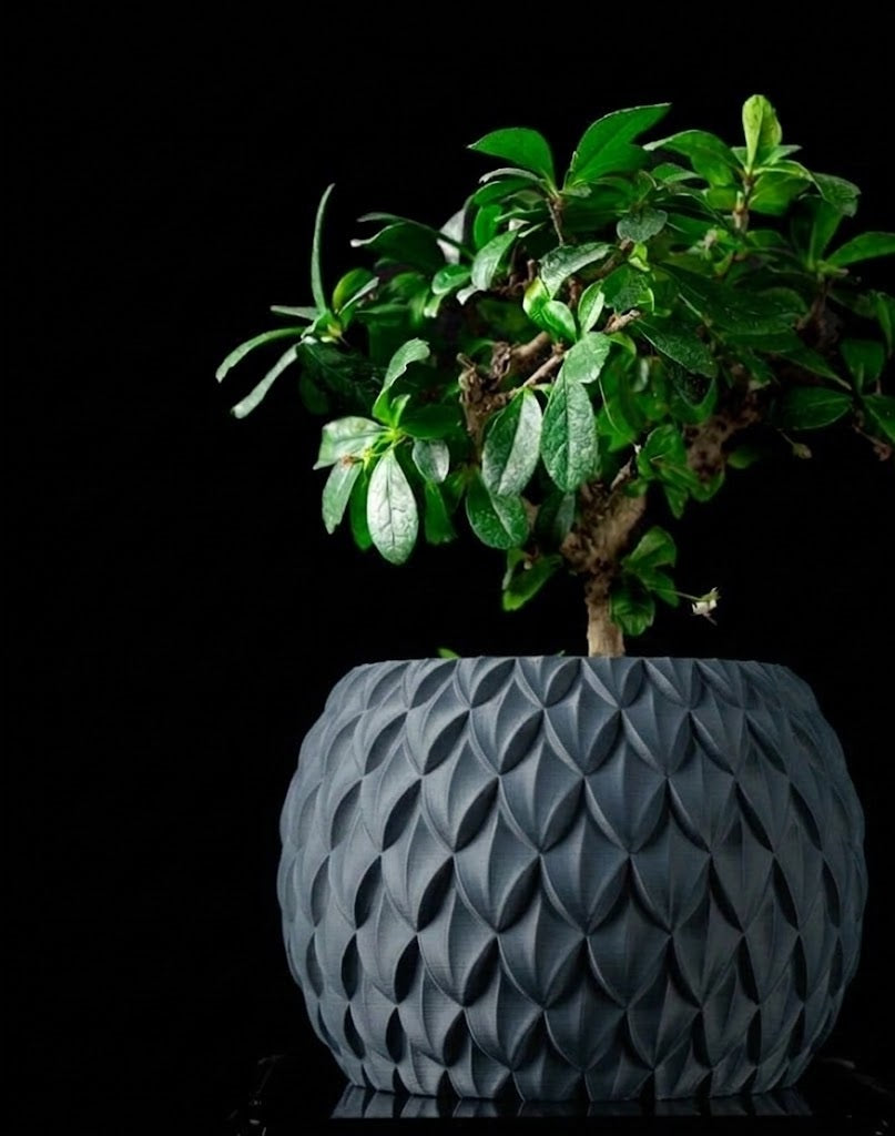 Scale – Der 3D Pflanztopf mit Schuppenstruktur und skulpturaler Eleganz