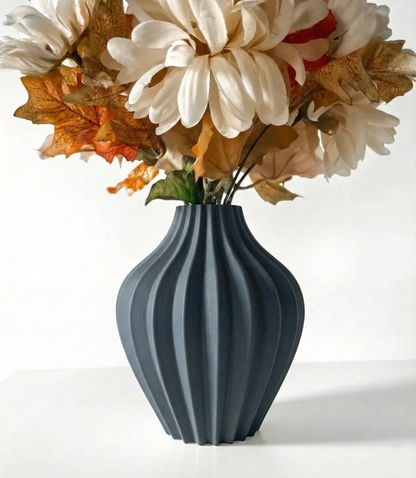 Vase „Darin-Vase“ – Eleganz in Bewegung