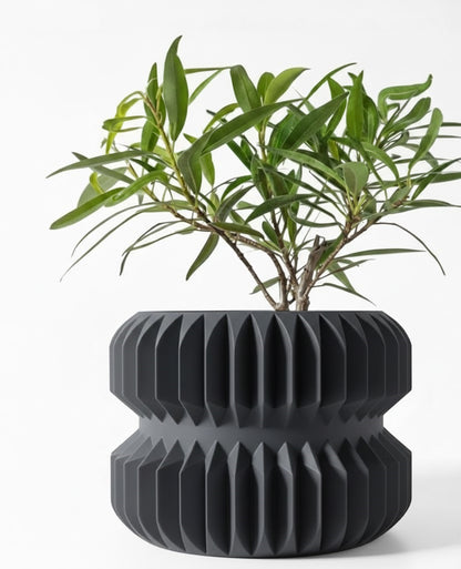 Der Pilas – 3D-Pflanztopf mit markantem Stufenprofil