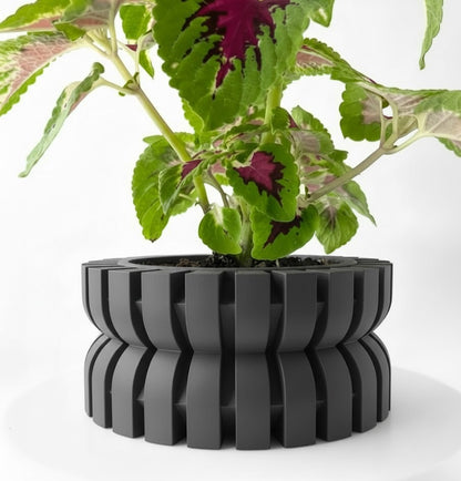 Griva Pflanztopf – Ausdrucksstarker 3D-Pflanztopf mit skulpturaler Lamellenstruktur