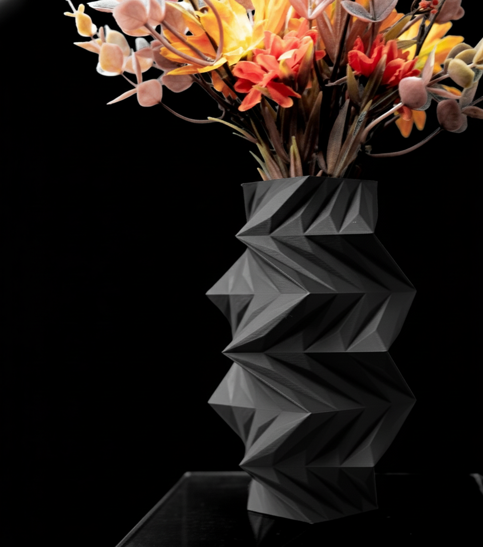 Vase „Twis Flower Vase" – Skulpturale Bewegung