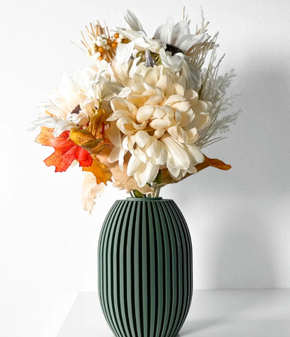 Vase „Eclano“ – Puristische Form, harmonische Struktur