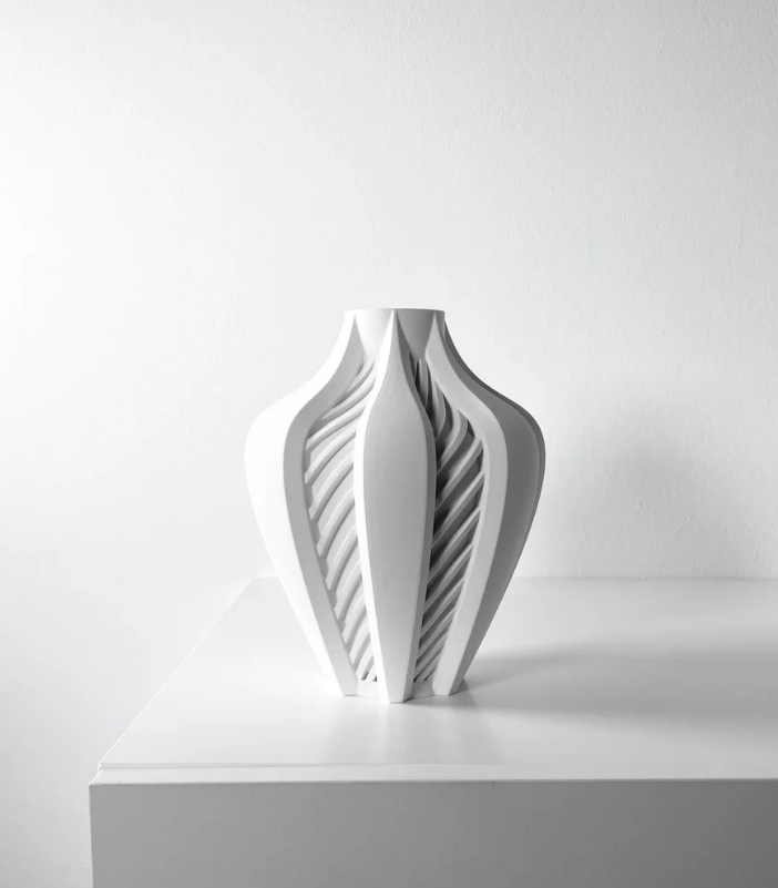 Vase „Elvox“ – Bewegung in Form gegossen