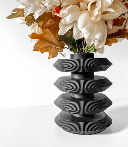 Vase „Enima“ – Ein Statement aus Geometrie und Design