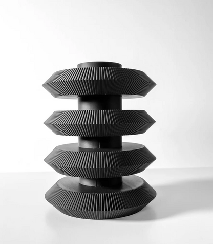 Vase „Enima“ – Ein Statement aus Geometrie und Design