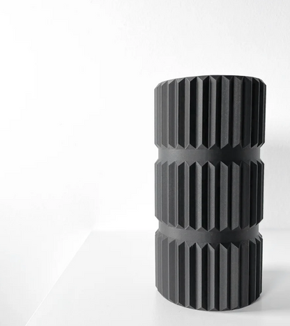 Vase „Galorin“ – Kraftvolles Design mit Struktur