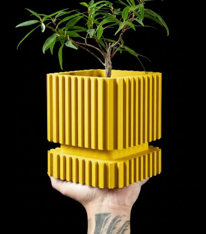 Gestreifter – Der kantige 3D-Pflanztopf mit Charakter